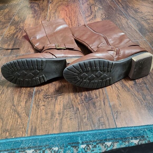 Bucco Matilda Boots - Picture 7 of 8